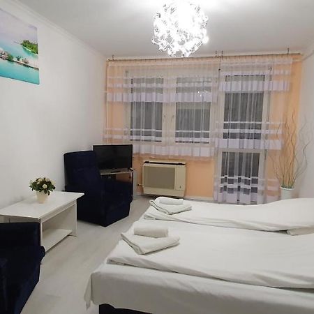 Anna Apartman Сегед Экстерьер фото