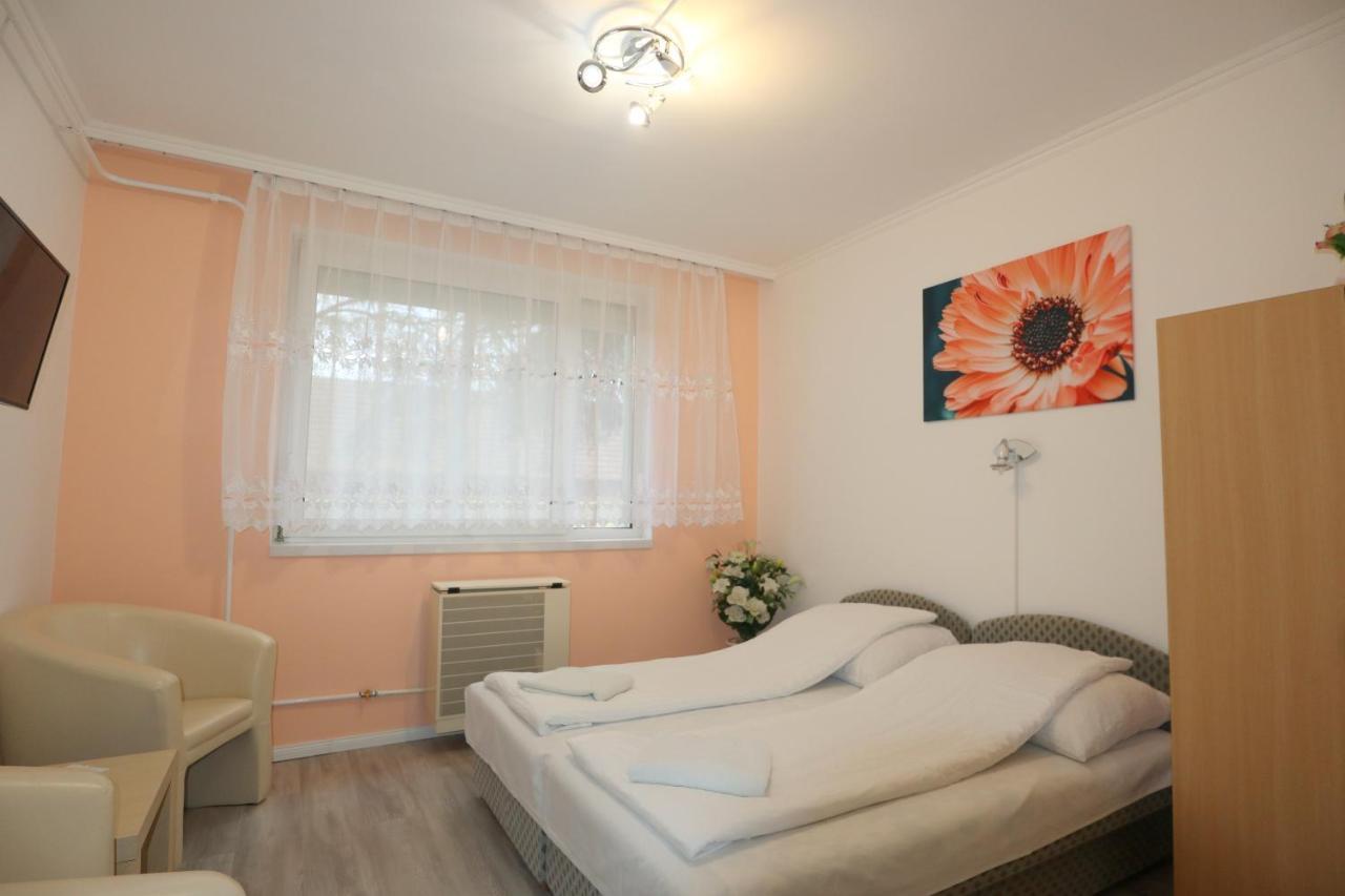 Anna Apartman Сегед Экстерьер фото